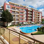 Aurelia Complex 리조트