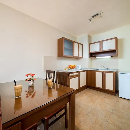 Θέρετρο Aurelia Complex Ράβντα