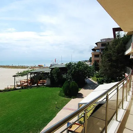 Aurelia Complex 3* Ράβντα